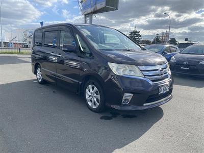 2011 Nissan Serena 