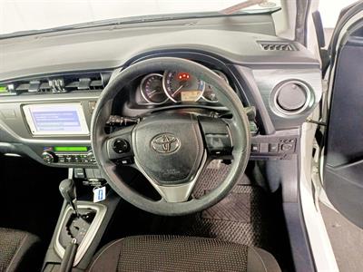 2013 Toyota Auris 