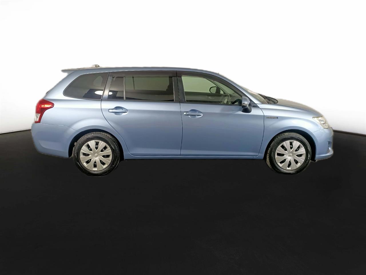 2014 Toyota Corolla Fielder Hybrid