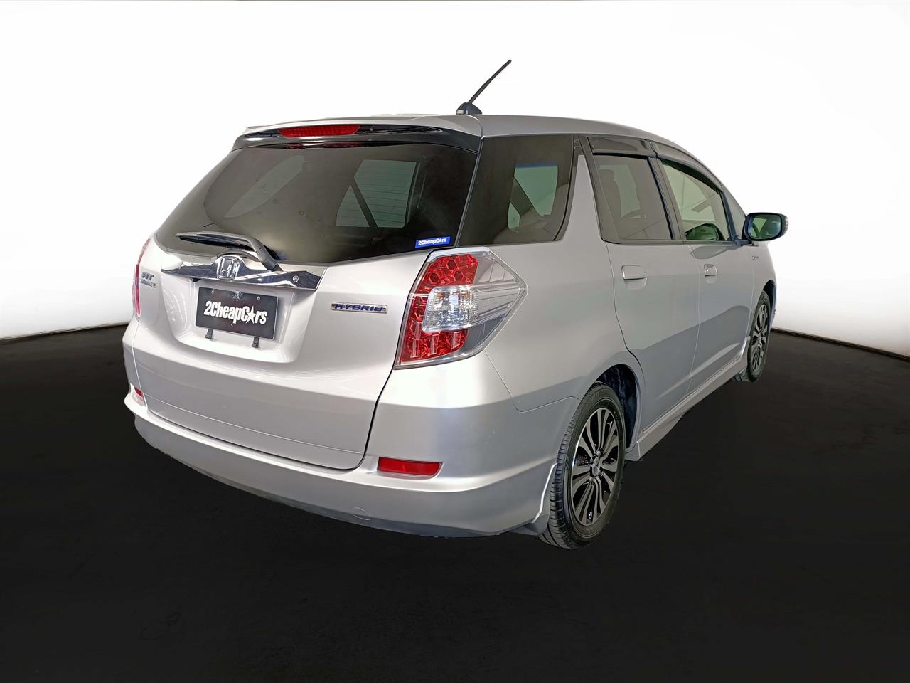 2013 Honda Fit Jazz Shuttle Hybrid