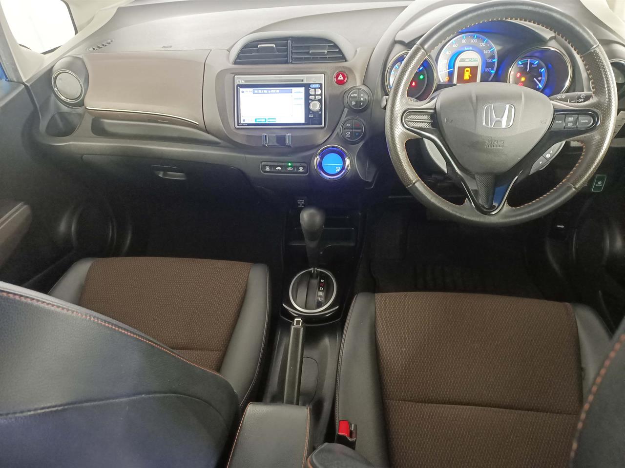 2012 Honda Fit Jazz Shuttle Hybrid