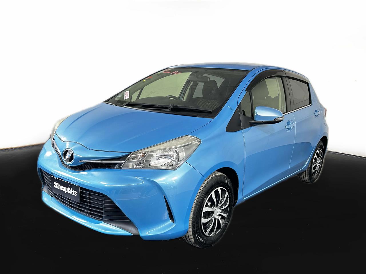 2015 Toyota Vitz 