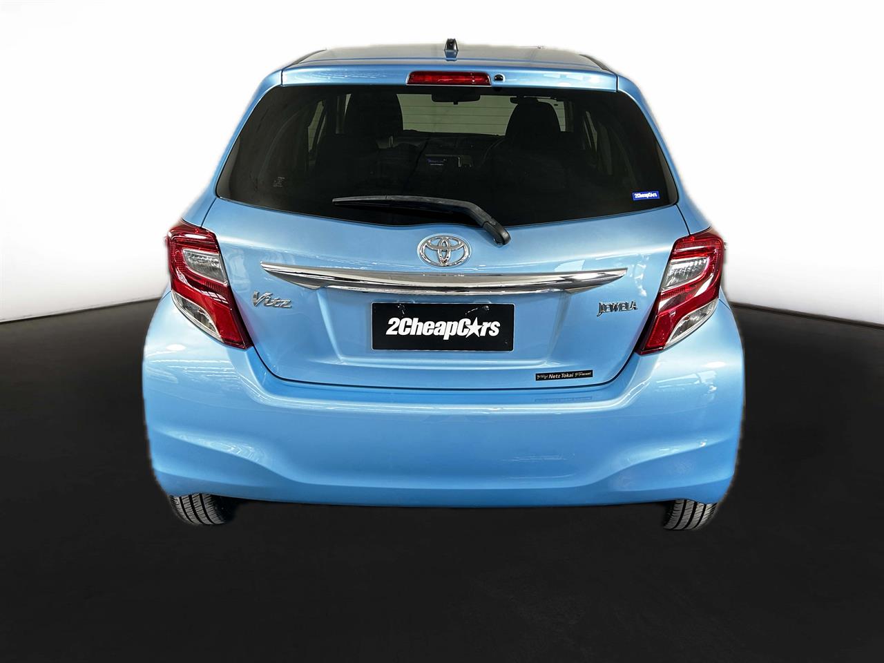 2015 Toyota Vitz 