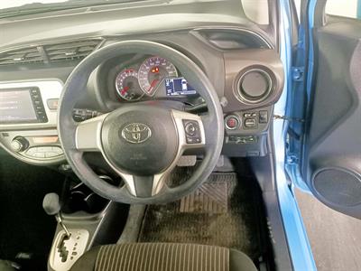 2015 Toyota Vitz 