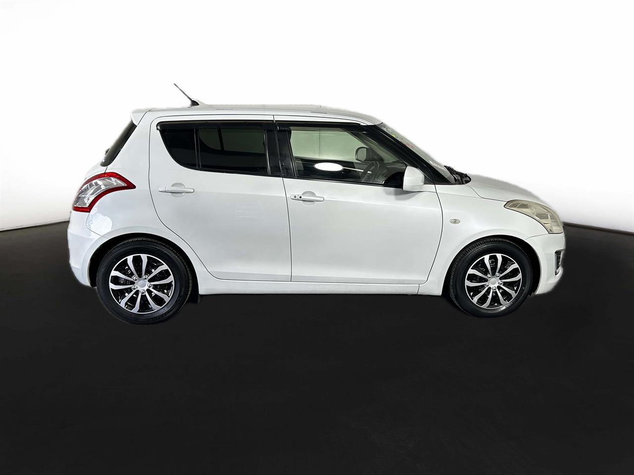 2013 Suzuki Swift XG-DJE