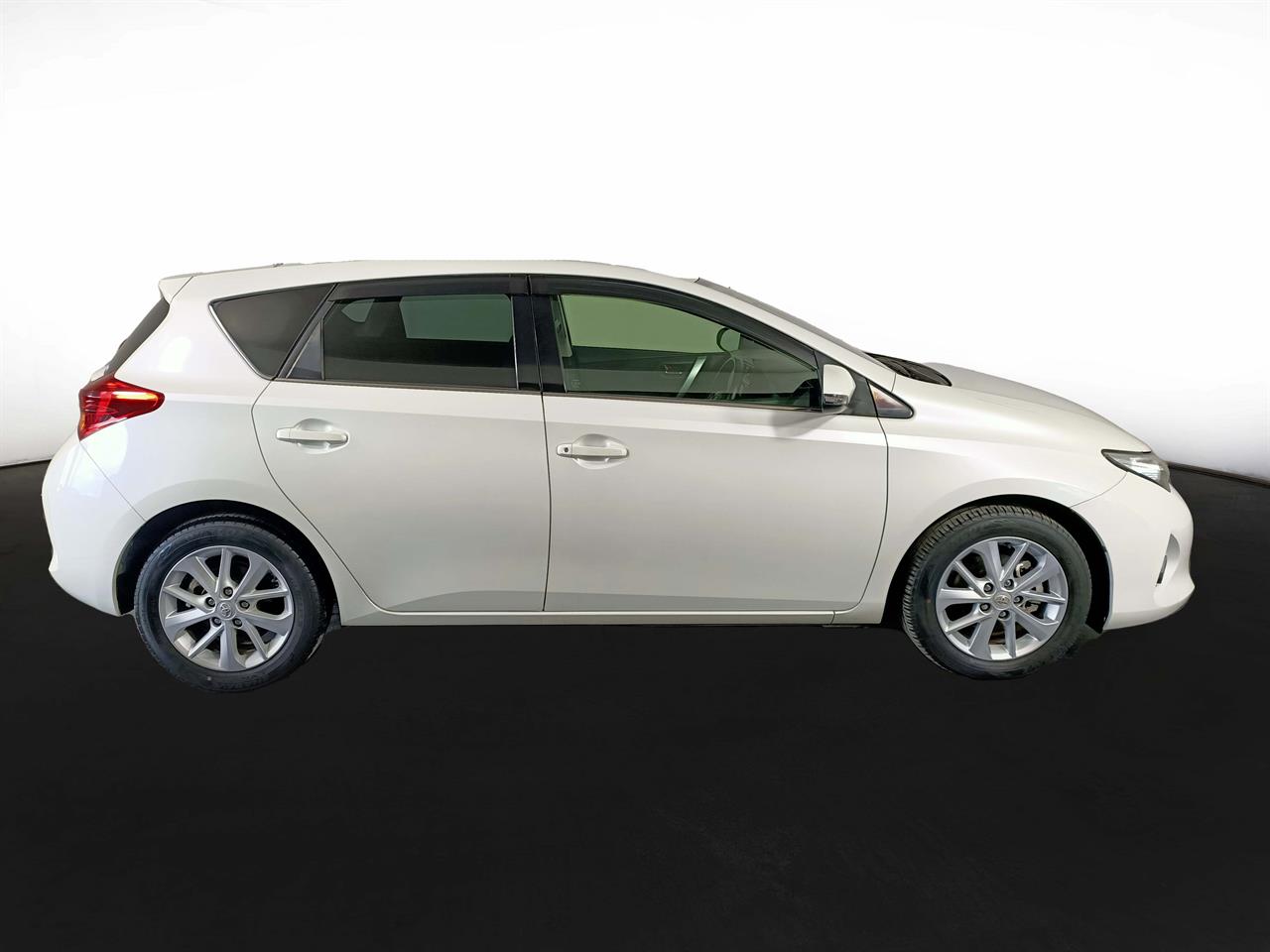 2013 Toyota Auris 