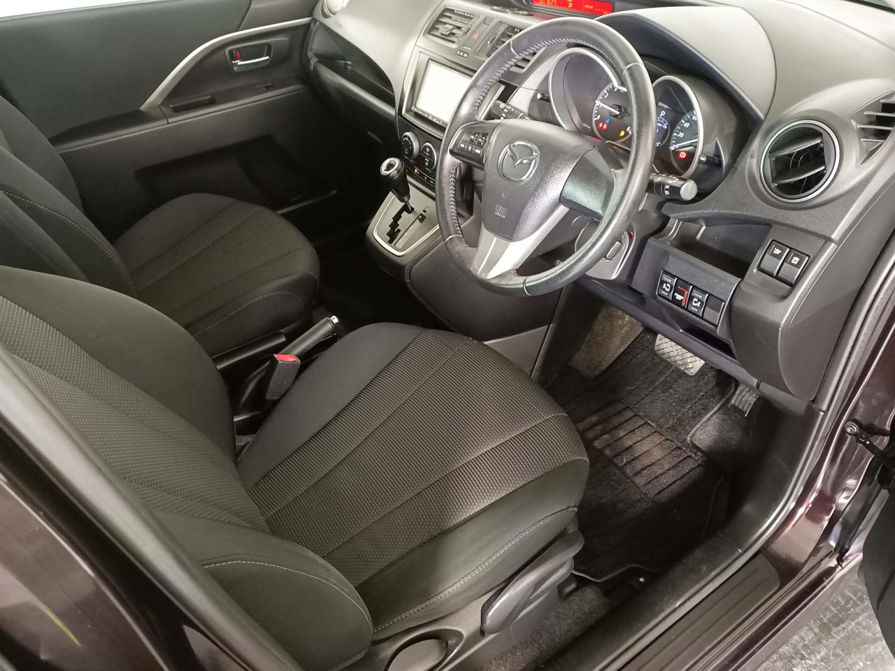 2014 Mazda Premacy 