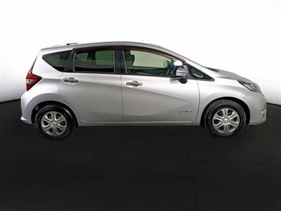 2017 Nissan Note E-Power