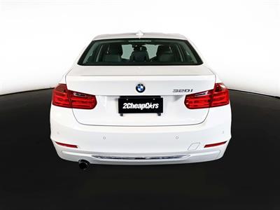 2012 BMW 320i Luxury