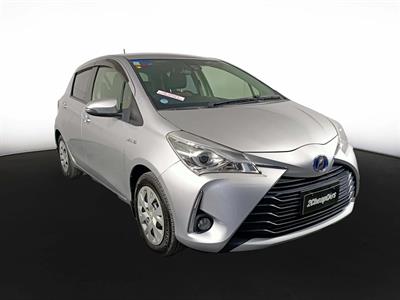 2017 Toyota Vitz Hybrid