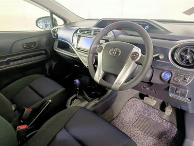 2015 Toyota Aqua Hybrid