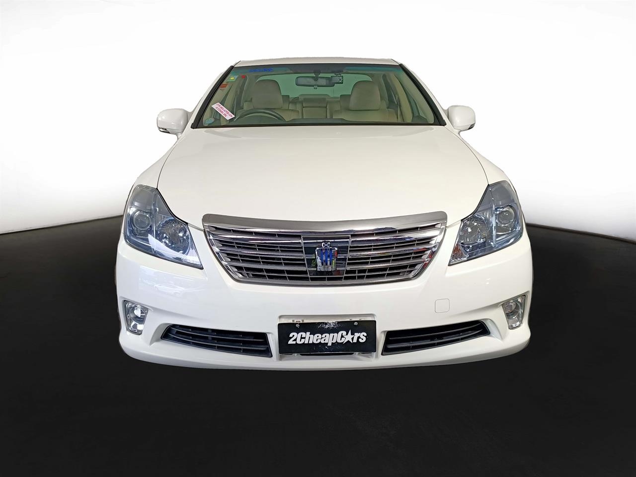 2012 Toyota Crown Hybrid