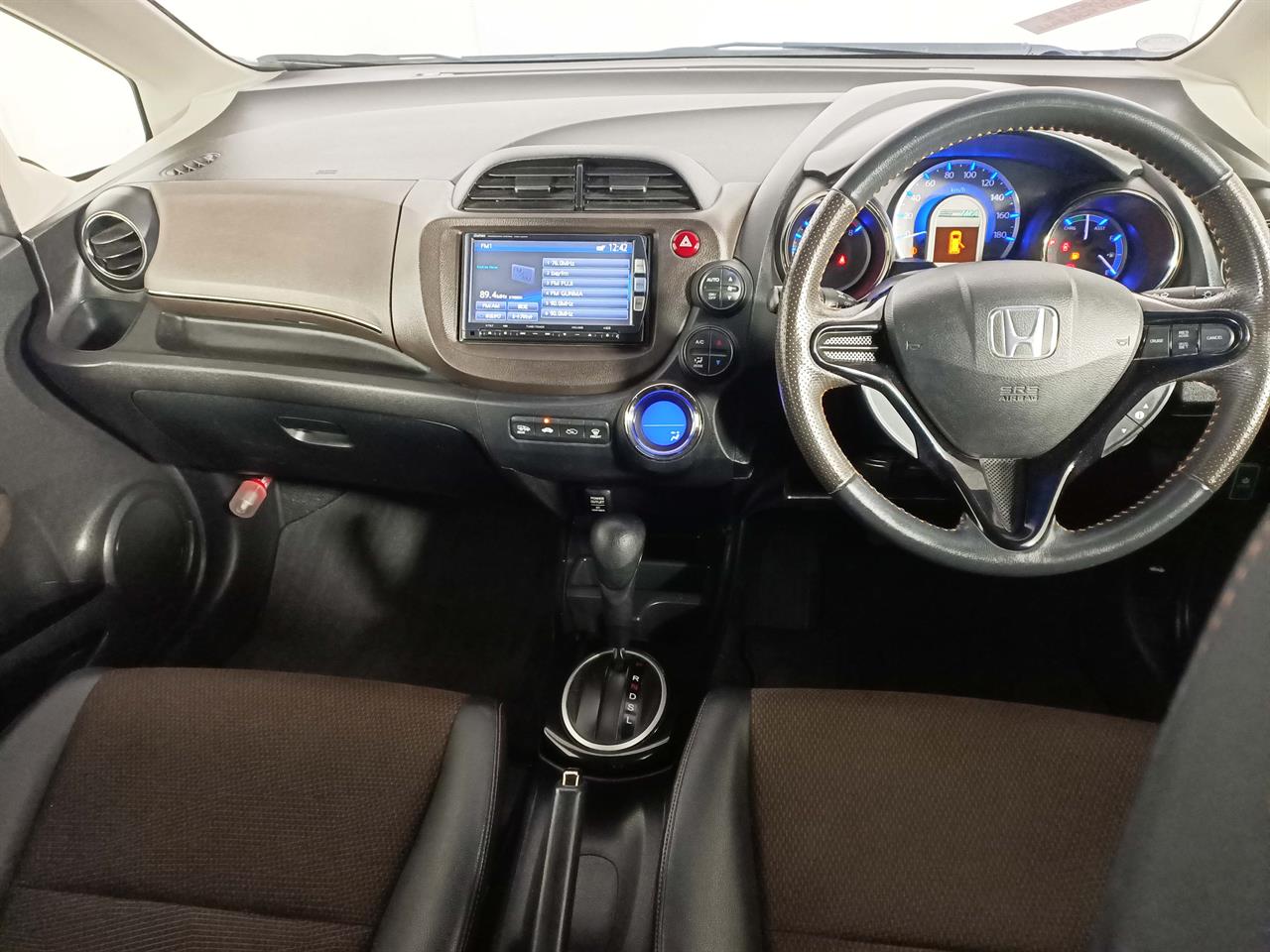 2012 Honda Fit Jazz Shuttle Hybrid