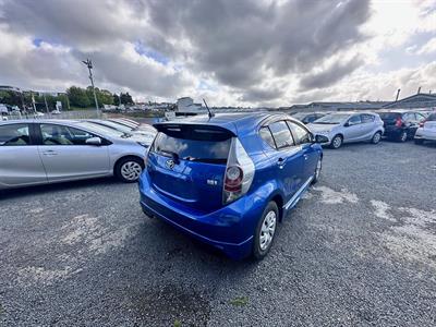 2014 Toyota Aqua Hybrid