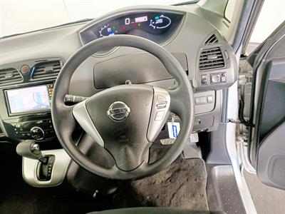 2013 Nissan Serena Hybrid