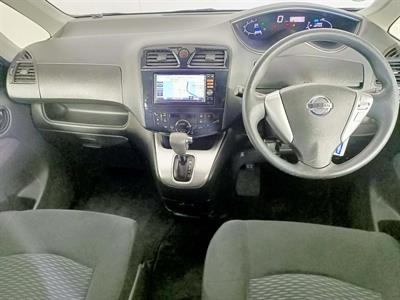 2013 Nissan Serena Hybrid