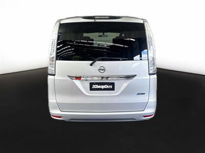 2013 Nissan Serena Hybrid