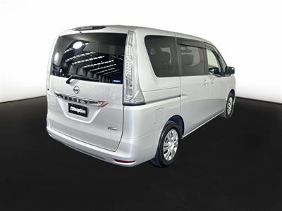 2013 Nissan Serena Hybrid