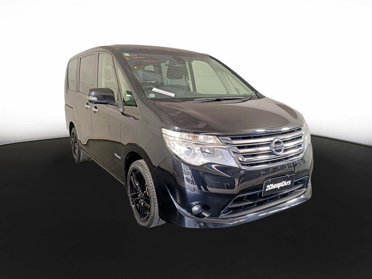 2015 Nissan Serena Hybrid