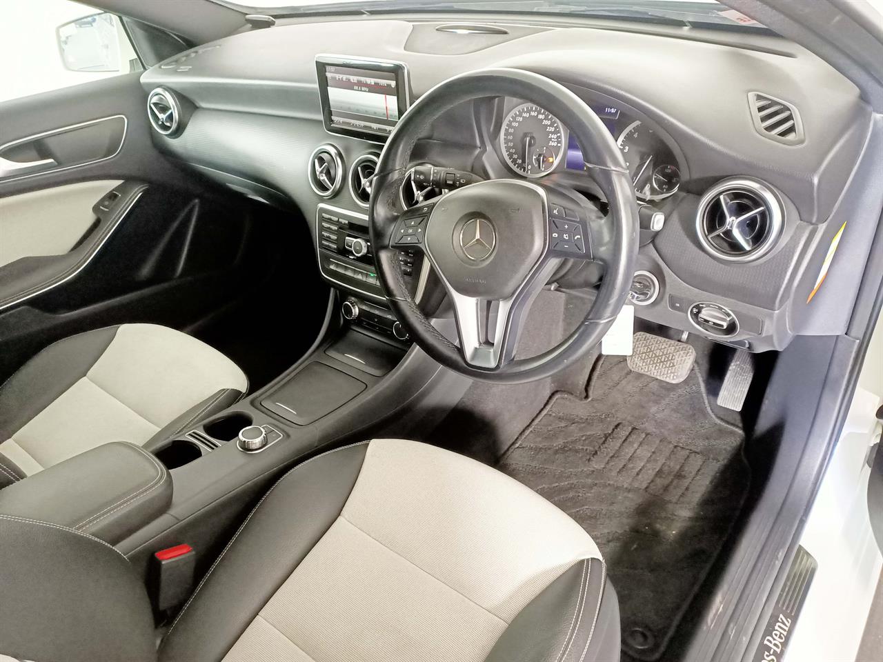 2014 Mercedes-Benz A180 