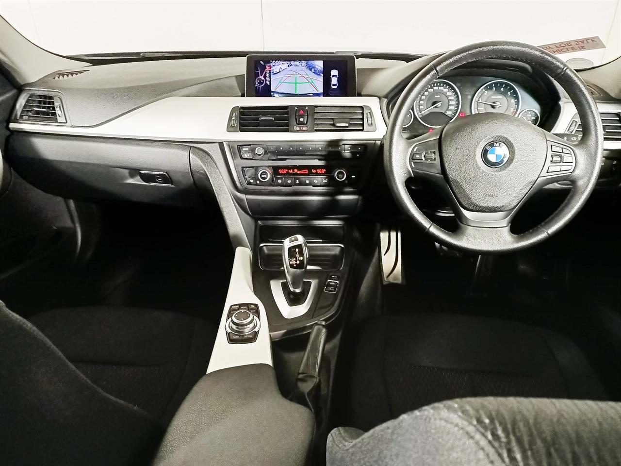 2013 BMW 320i 