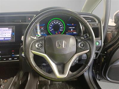 2016 Honda Fit Shuttle Hybrid Facelift