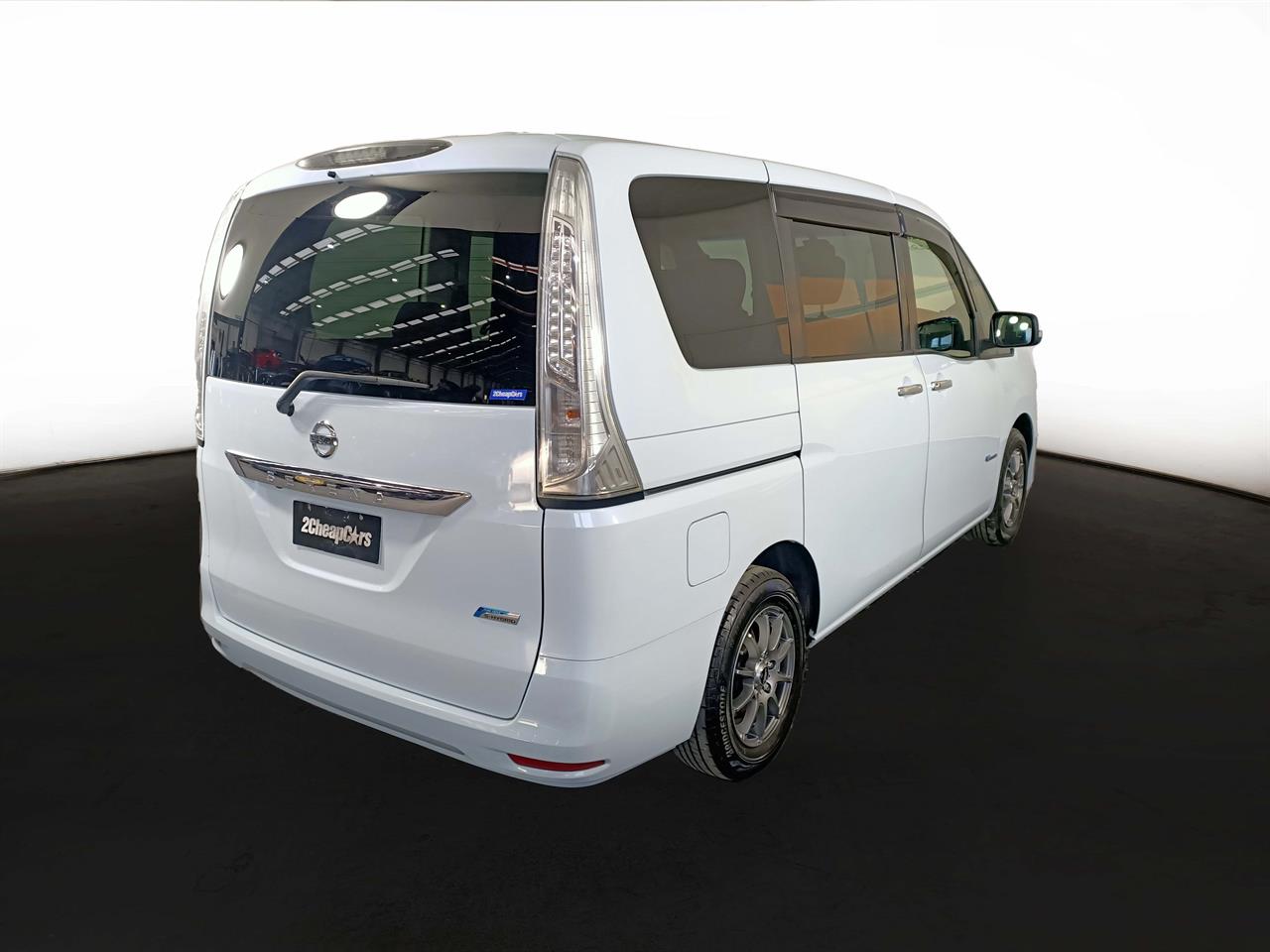 2016 Nissan Serena Hybrid