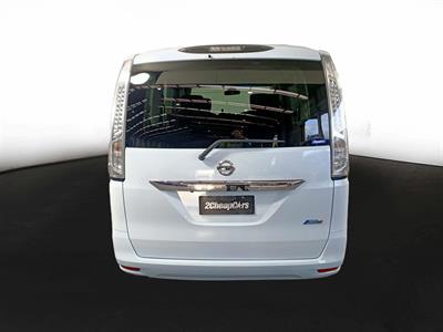 2016 Nissan Serena Hybrid