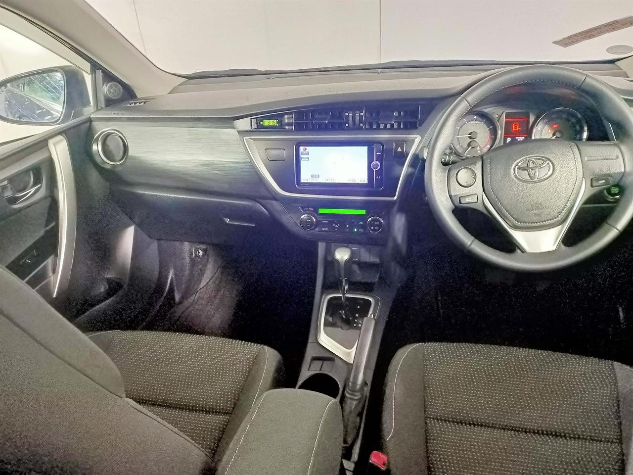 2012 Toyota Auris 