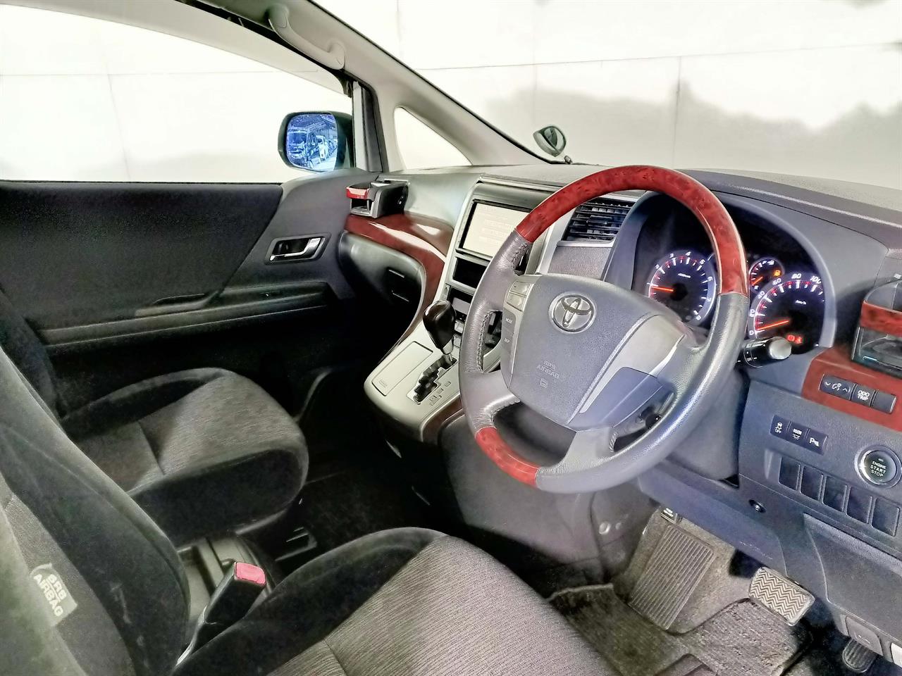 2010 Toyota Alphard 