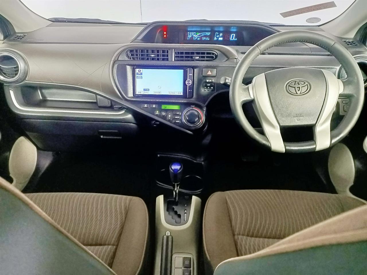 2014 Toyota Aqua Hybrid