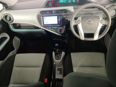 2012 Toyota Aqua Hybrid