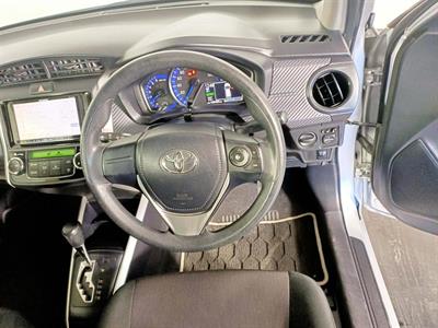 2014 Toyota Corolla Fielder Hybrid