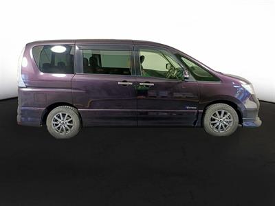 2012 Nissan Serena Hybrid