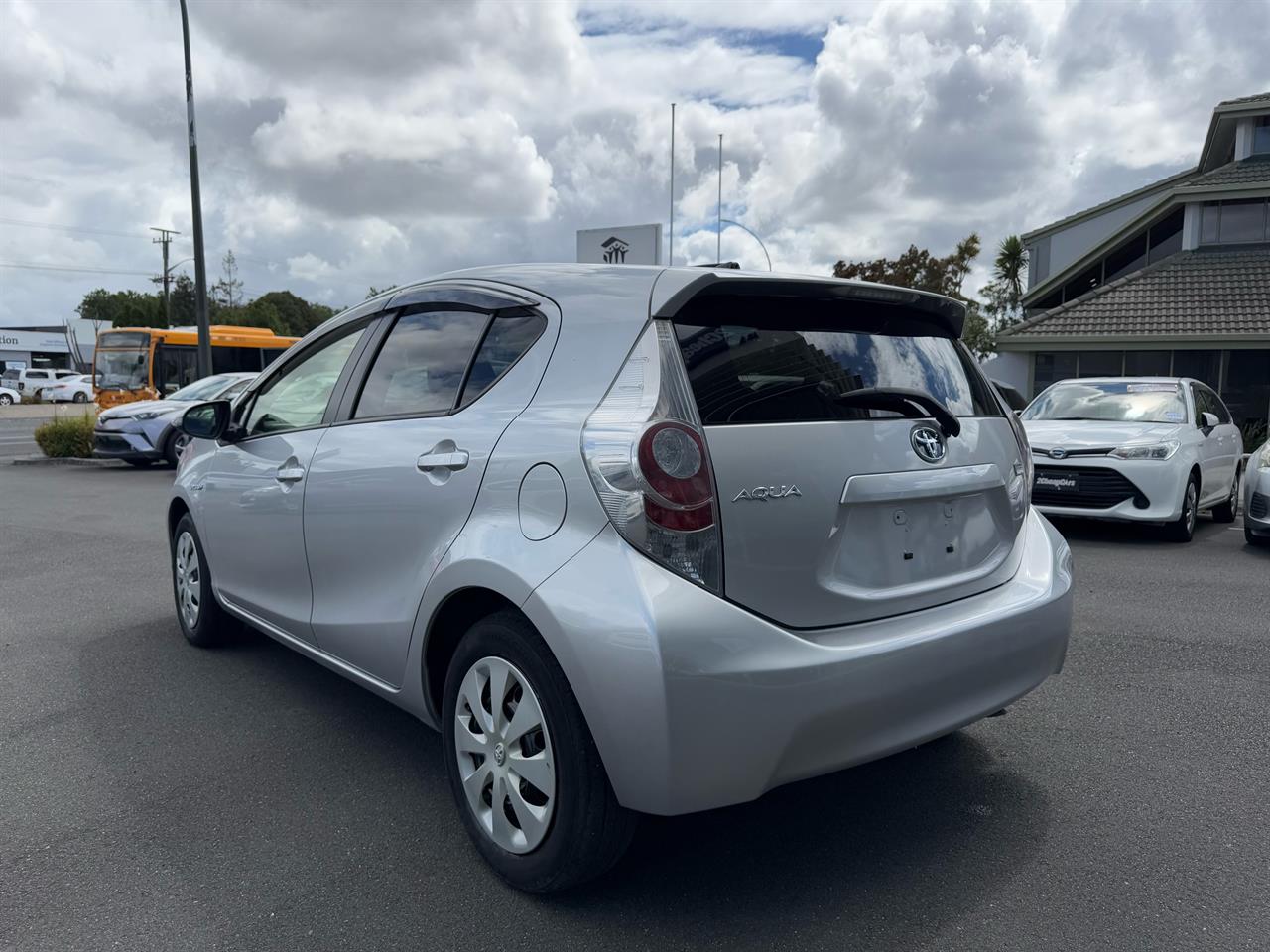 2014 Toyota Aqua Hybrid