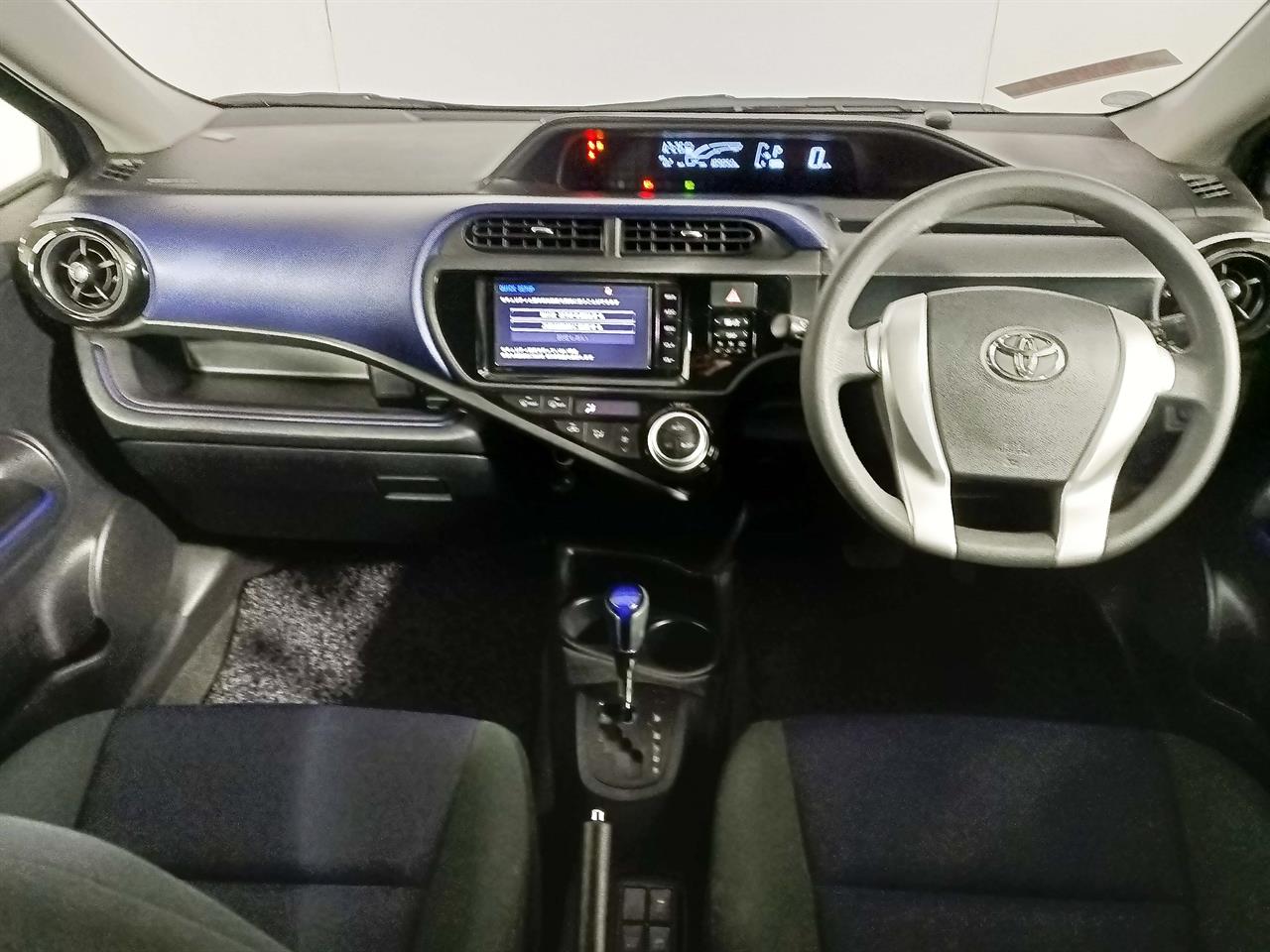 2015 Toyota Aqua Hybrid