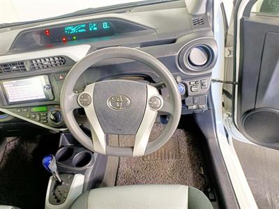 2013 Toyota Aqua Hybrid