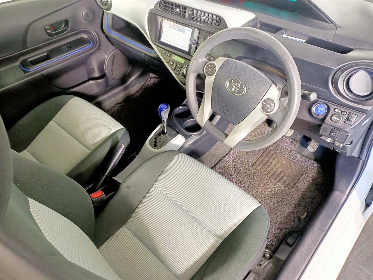 2013 Toyota Aqua Hybrid