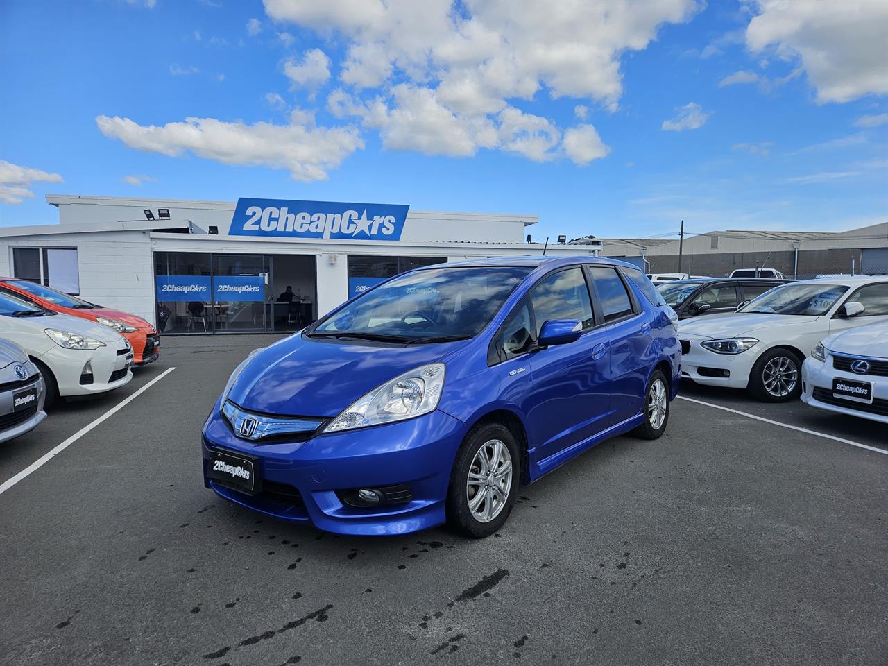 2012 Honda Fit Jazz Shuttle Hybrid