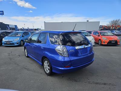 2012 Honda Fit Jazz Shuttle Hybrid