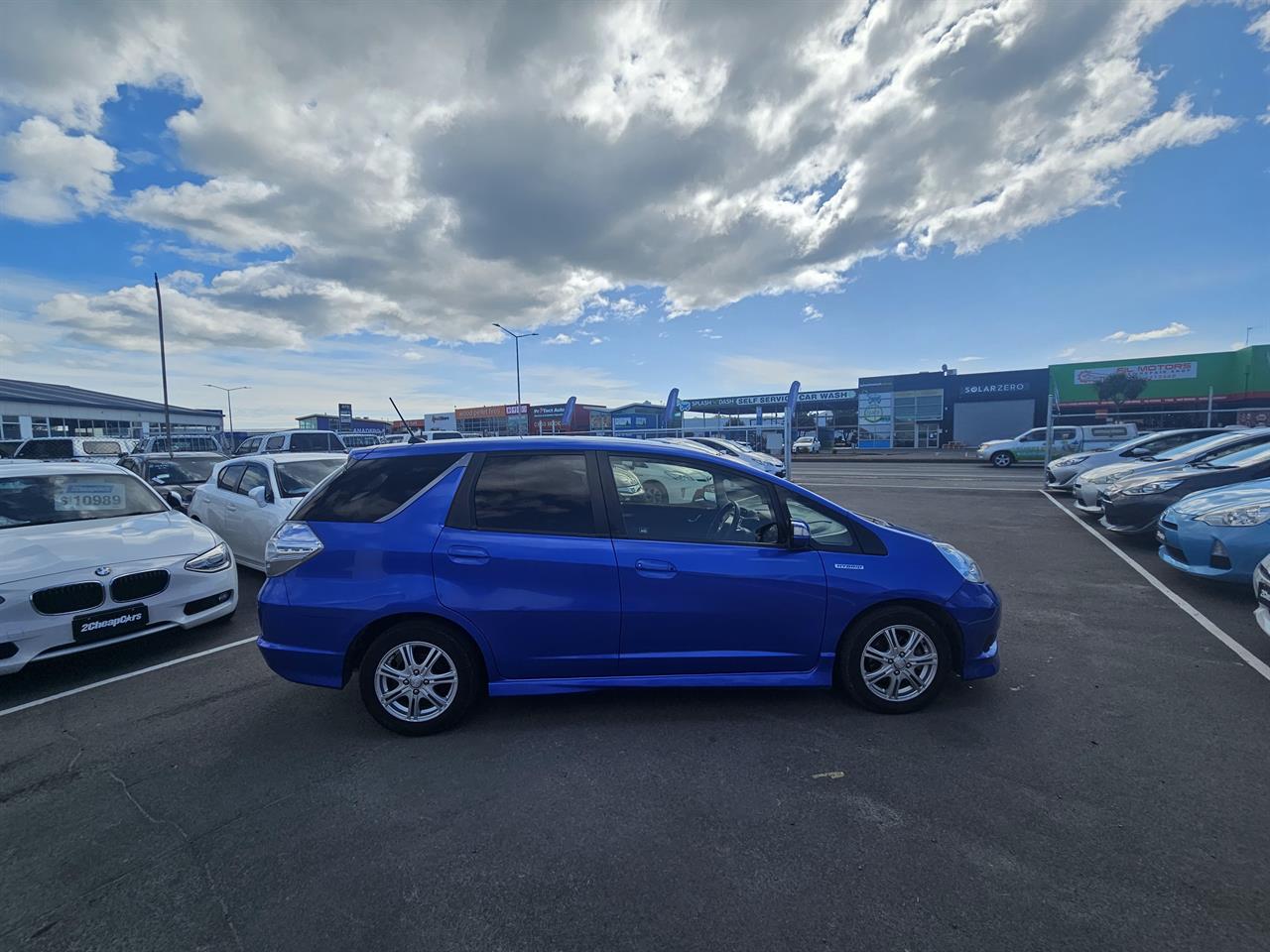 2012 Honda Fit Jazz Shuttle Hybrid