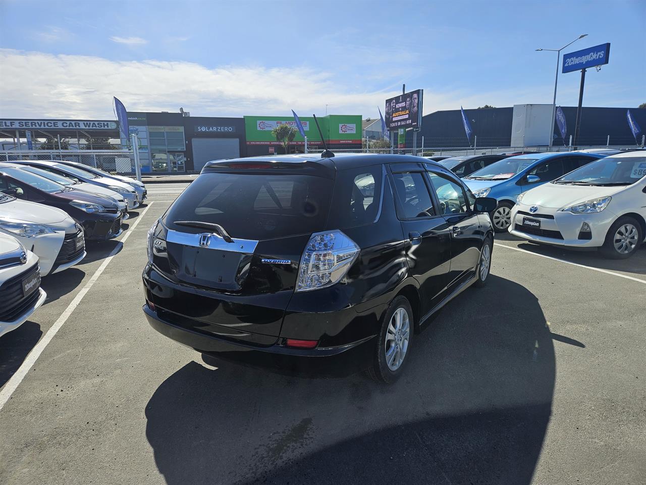 2012 Honda Fit Jazz Shuttle Hybrid