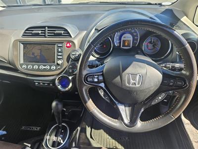 2012 Honda Fit Jazz Shuttle Hybrid