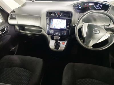 2015 Nissan Serena Hybrid