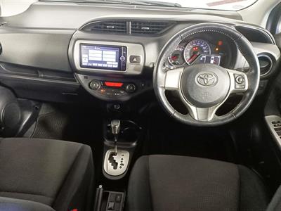 2014 Toyota Vitz 