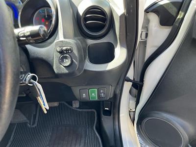 2014 Honda Fit Shuttle Hybrid