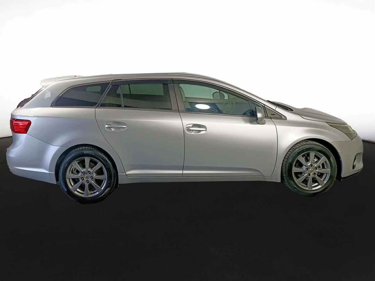 2012 Toyota Avensis 