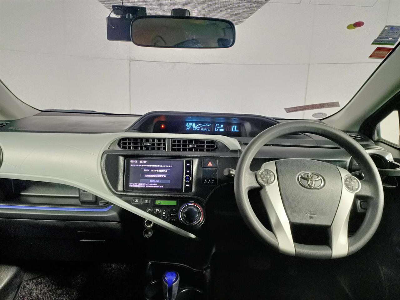 2014 Toyota Aqua Hybrid