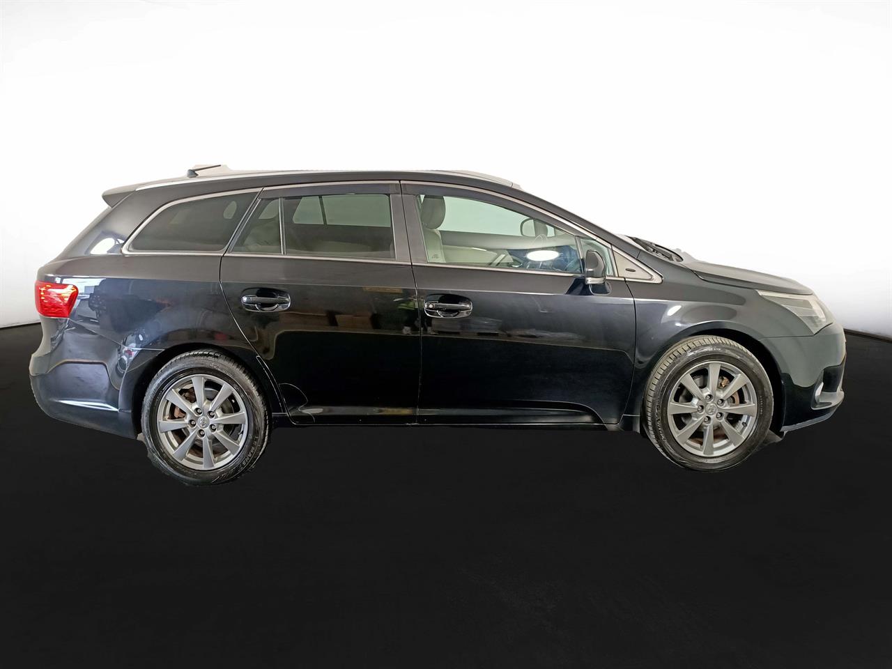 2013 Toyota Avensis 