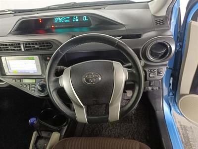 2013 Toyota Aqua Hybrid